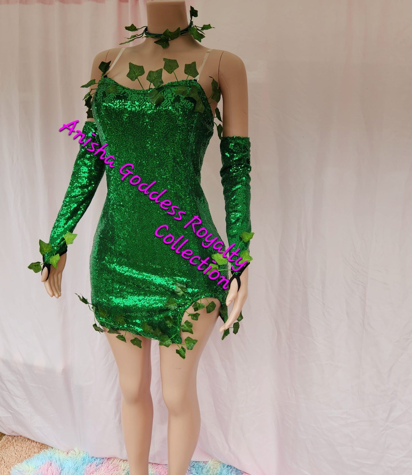 POISON IVY COSTUME